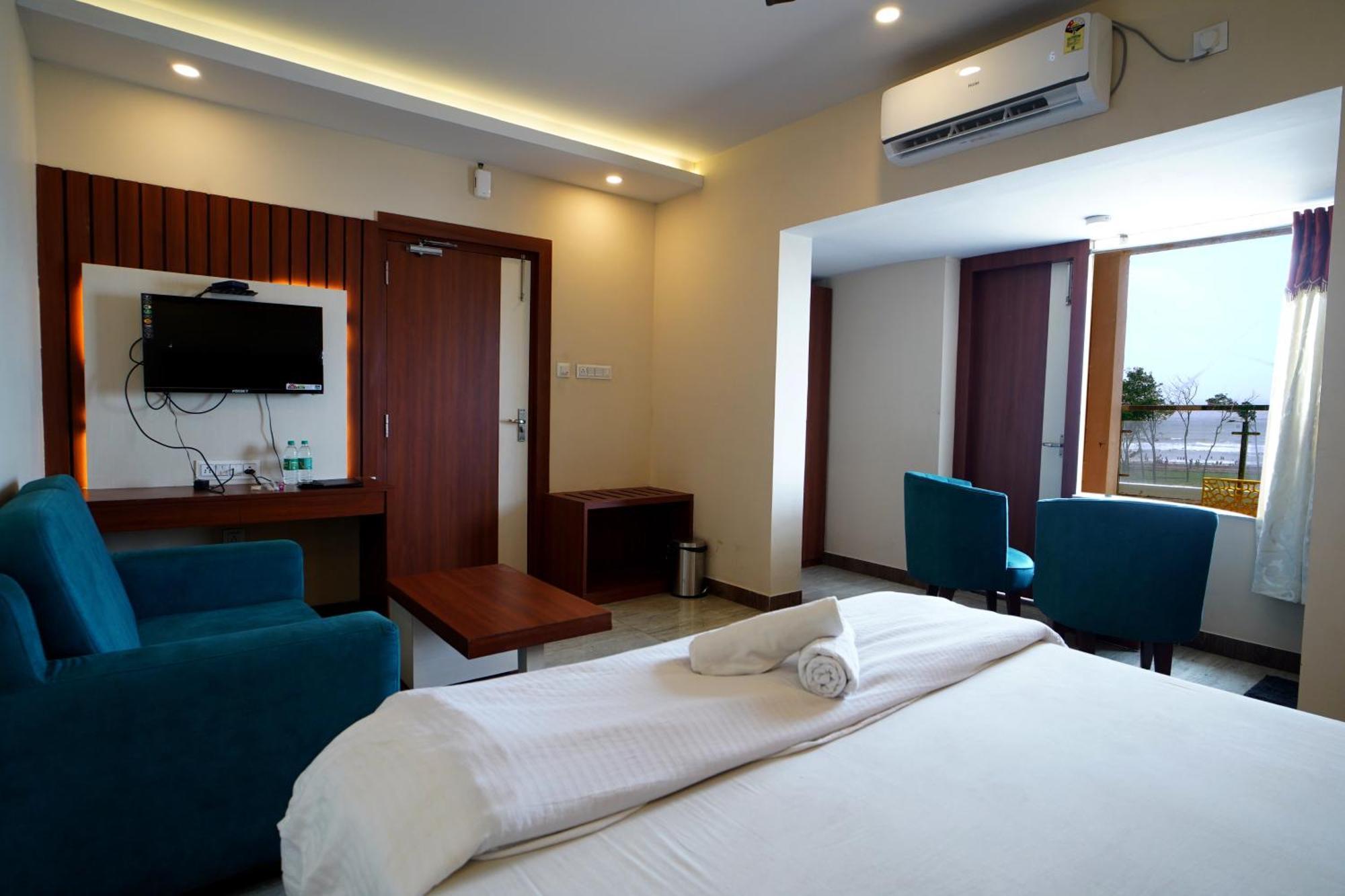 Royal Sea View !! Beach Front With Free Wifi !! Digha  Exteriér fotografie