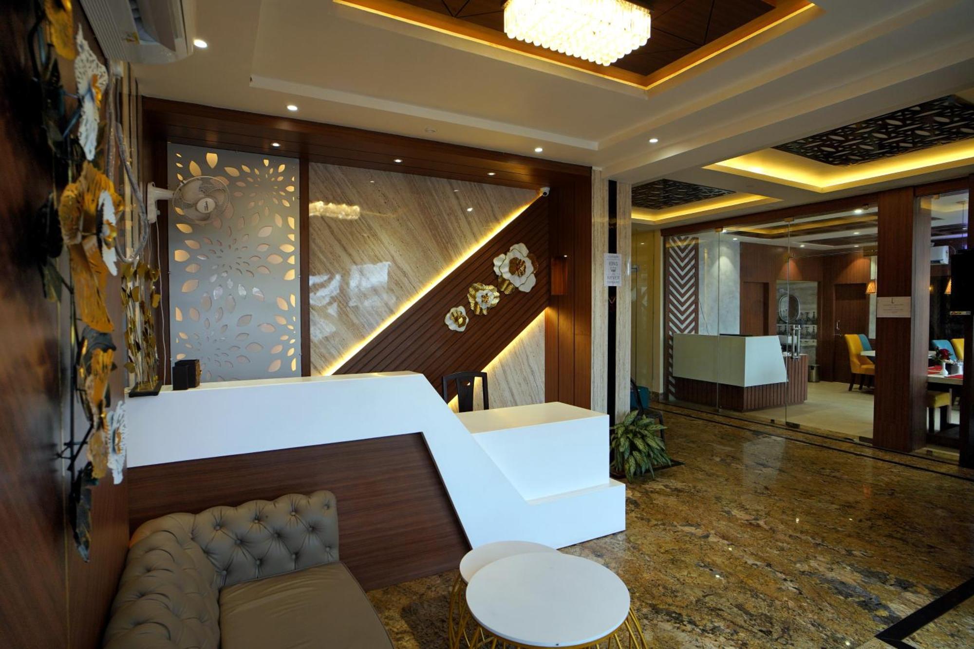 Royal Sea View !! Beach Front With Free Wifi !! Digha  Exteriér fotografie