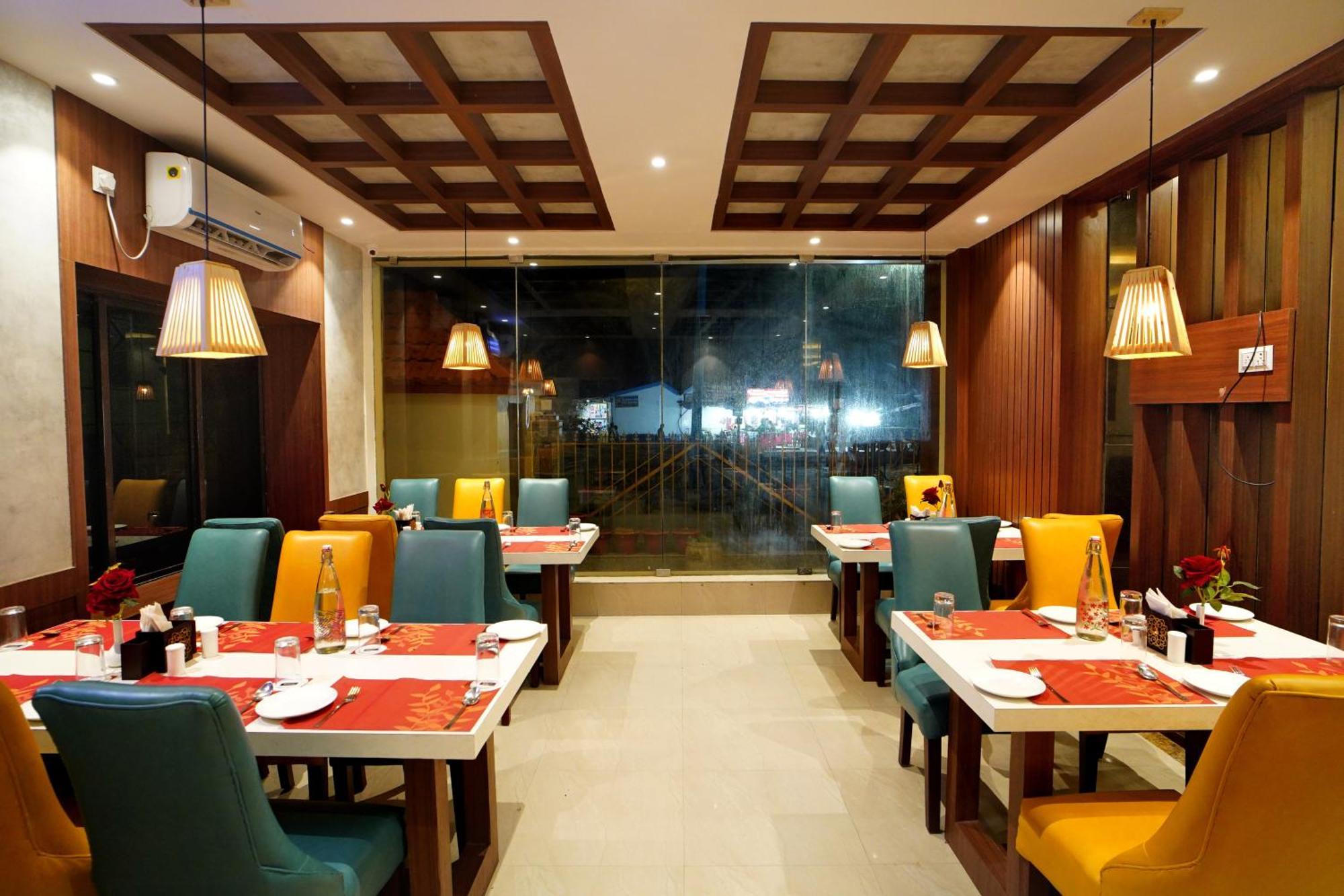 Royal Sea View !! Beach Front With Free Wifi !! Digha  Exteriér fotografie