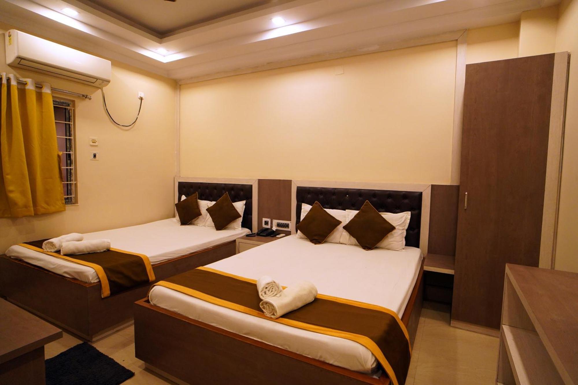 Royal Sea View !! Beach Front With Free Wifi !! Digha  Exteriér fotografie
