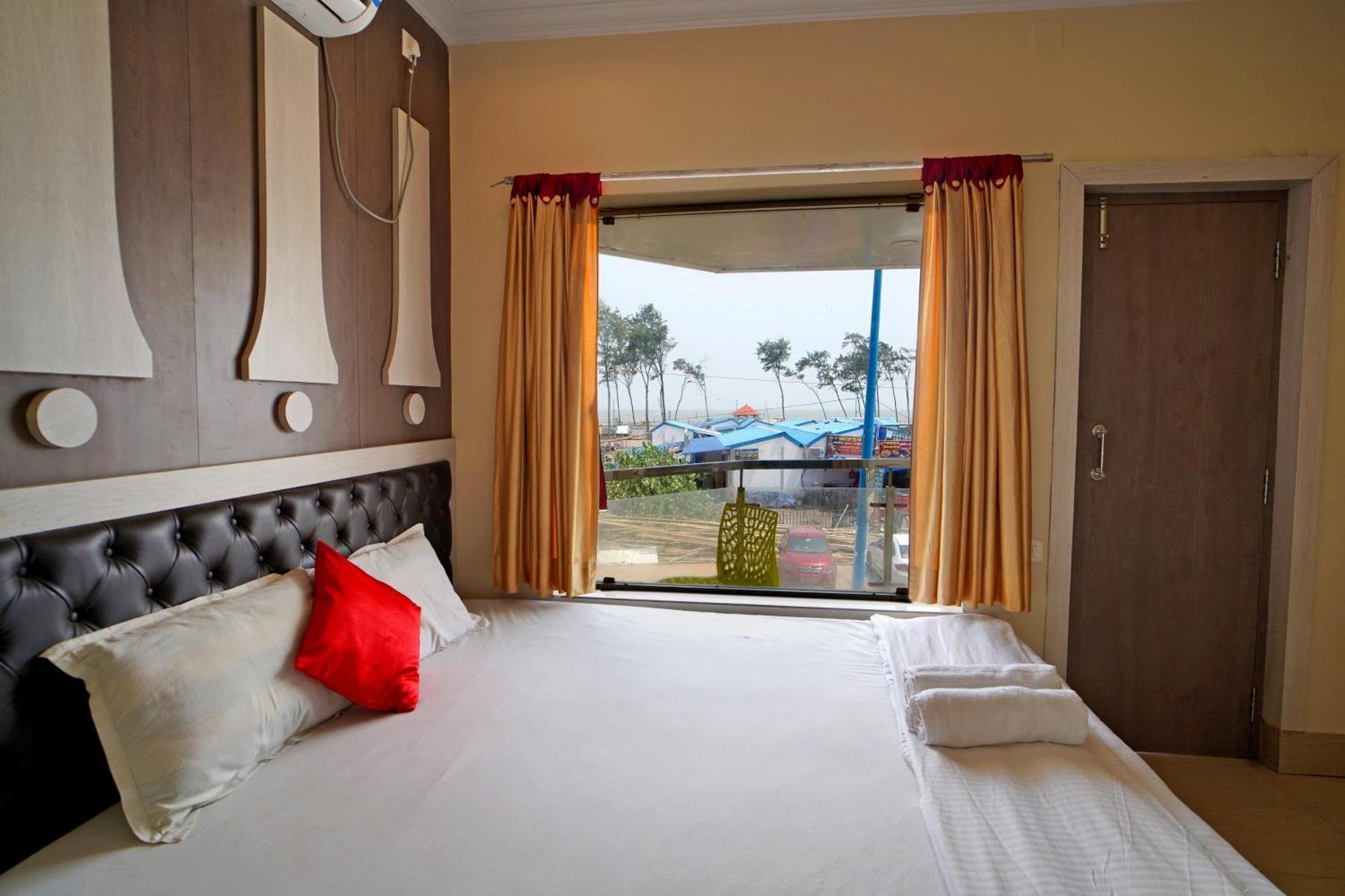 Royal Sea View !! Beach Front With Free Wifi !! Digha  Exteriér fotografie